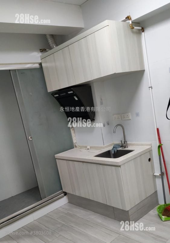 单幢楼房 租盘 1 浴室 180 平方尺