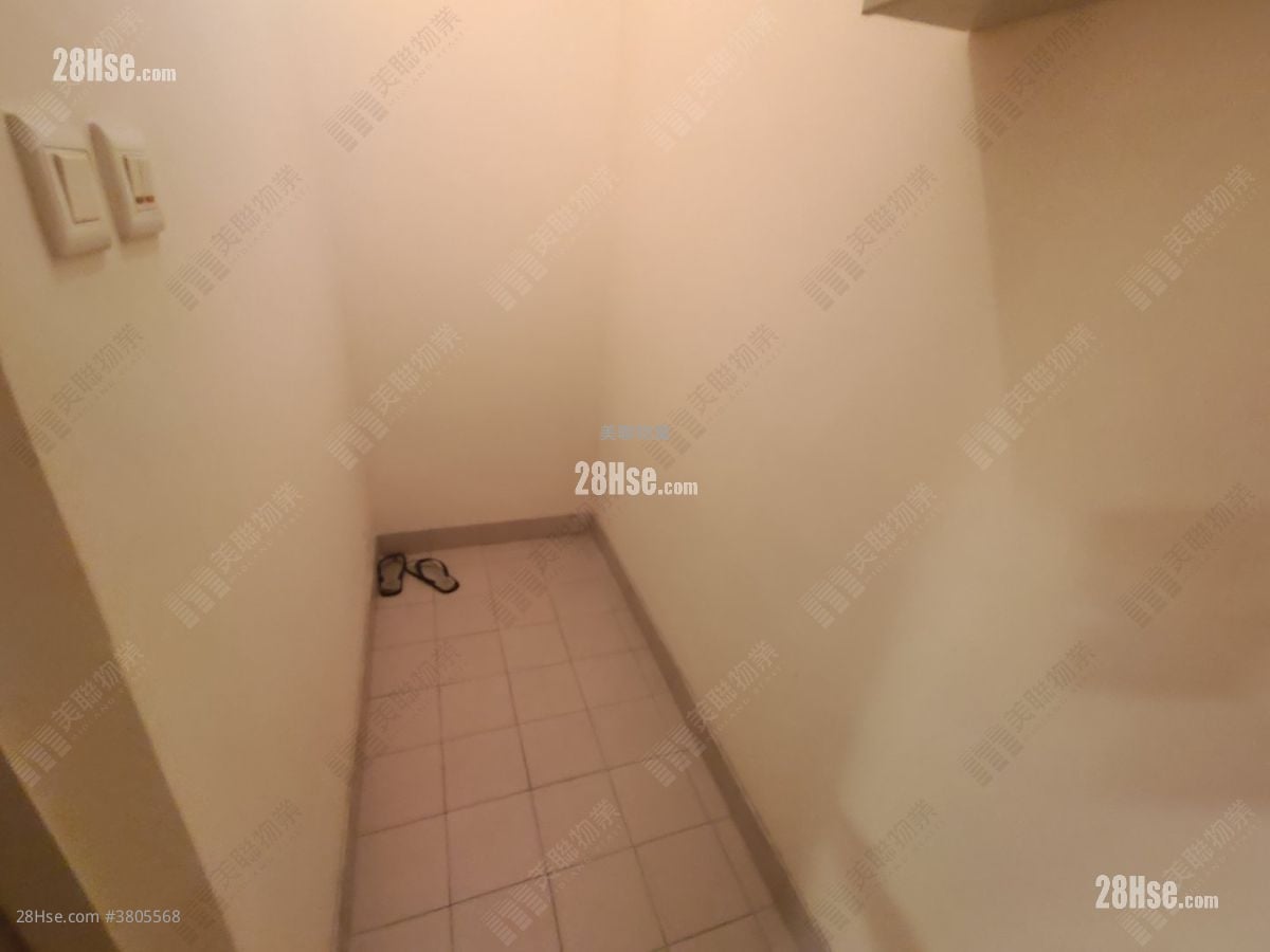 Park Island Sell 3 Bedrooms , 3 Bathrooms 837 ft²