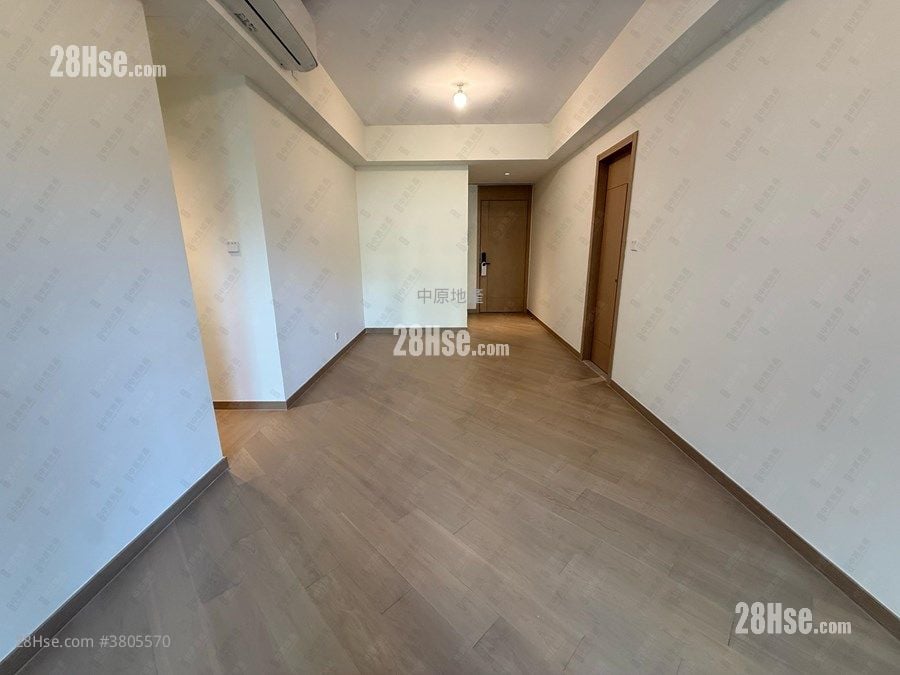 Grand Mayfair  Rental 769 ft²