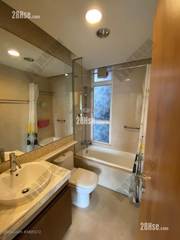 晉名峰 售盤 3 房 922 平方呎