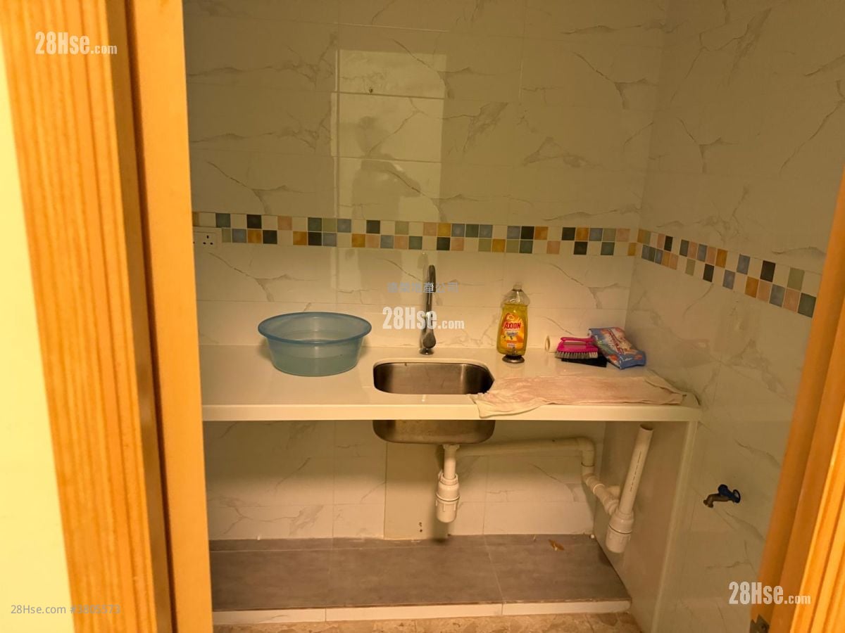 福德街 售盘 3 房 822 平方尺