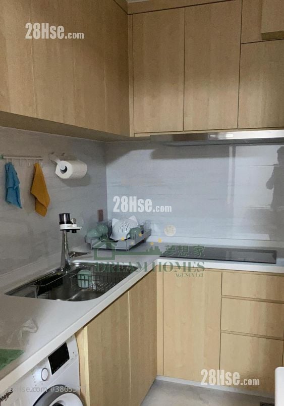 Euston Court Sell 2 Bedrooms , 1 Bathroom 587 ft²