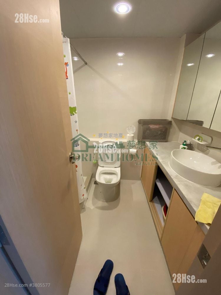 Euston Court Sell 2 Bedrooms , 1 Bathroom 587 ft²