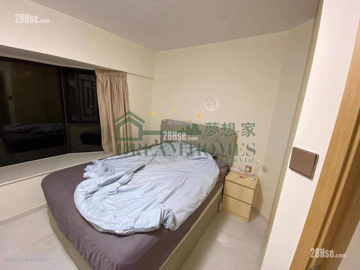 Euston Court Sell 2 Bedrooms , 1 Bathroom 587 ft²