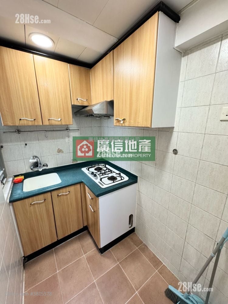 富达大厦 租盘 2 房 , 1 浴室 306 平方尺