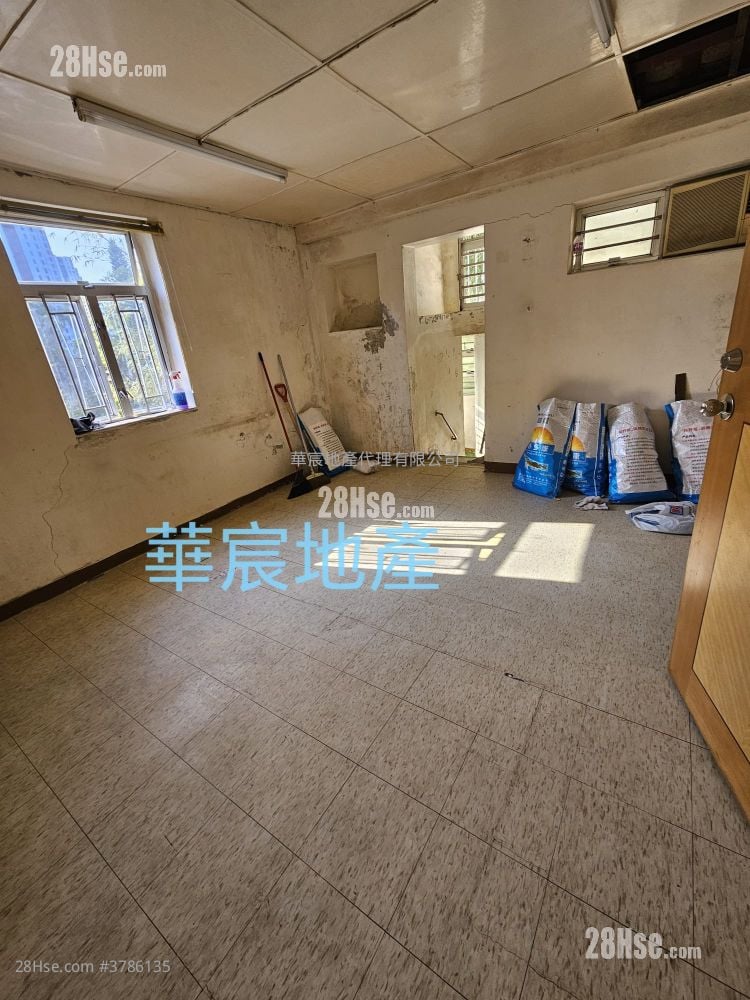 村屋 租盘 2 房 , 1 浴室 650 平方尺