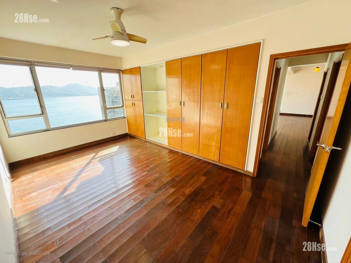 Hong Kong Garden Sell 4 Bedrooms , 3 Bathrooms 1,382 ft²