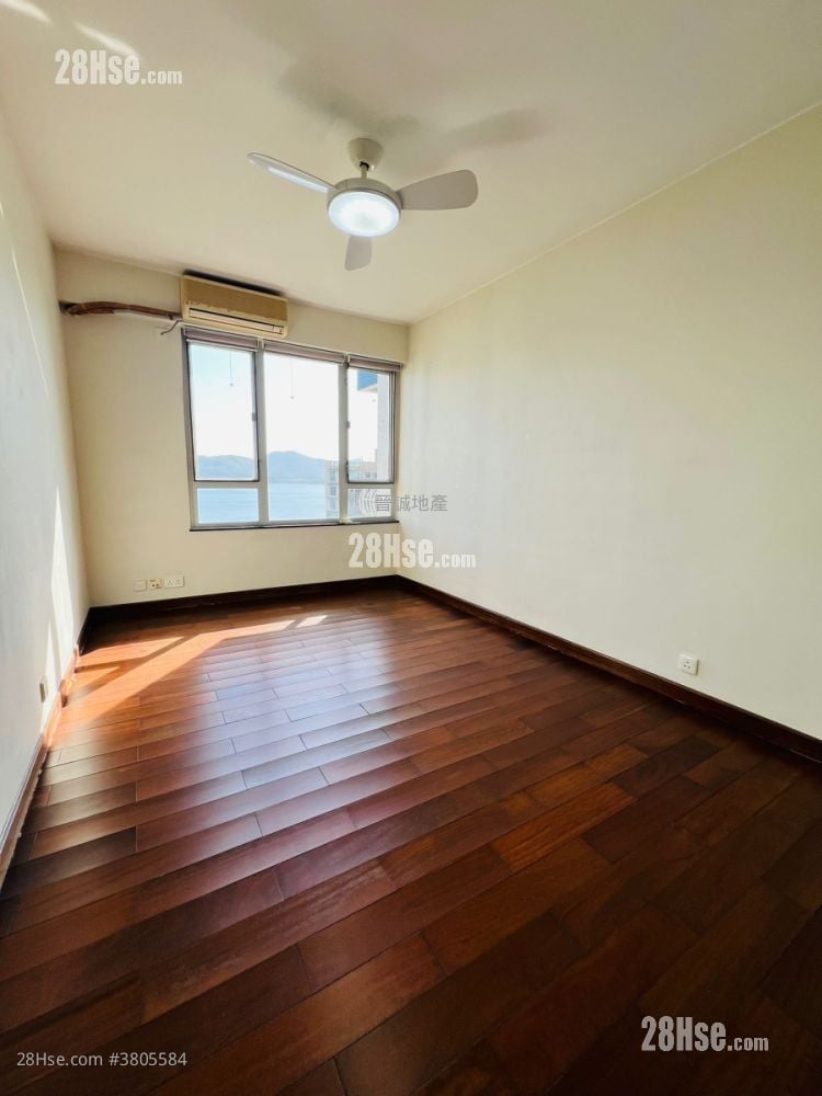 Hong Kong Garden Sell 4 Bedrooms , 3 Bathrooms 1,382 ft²