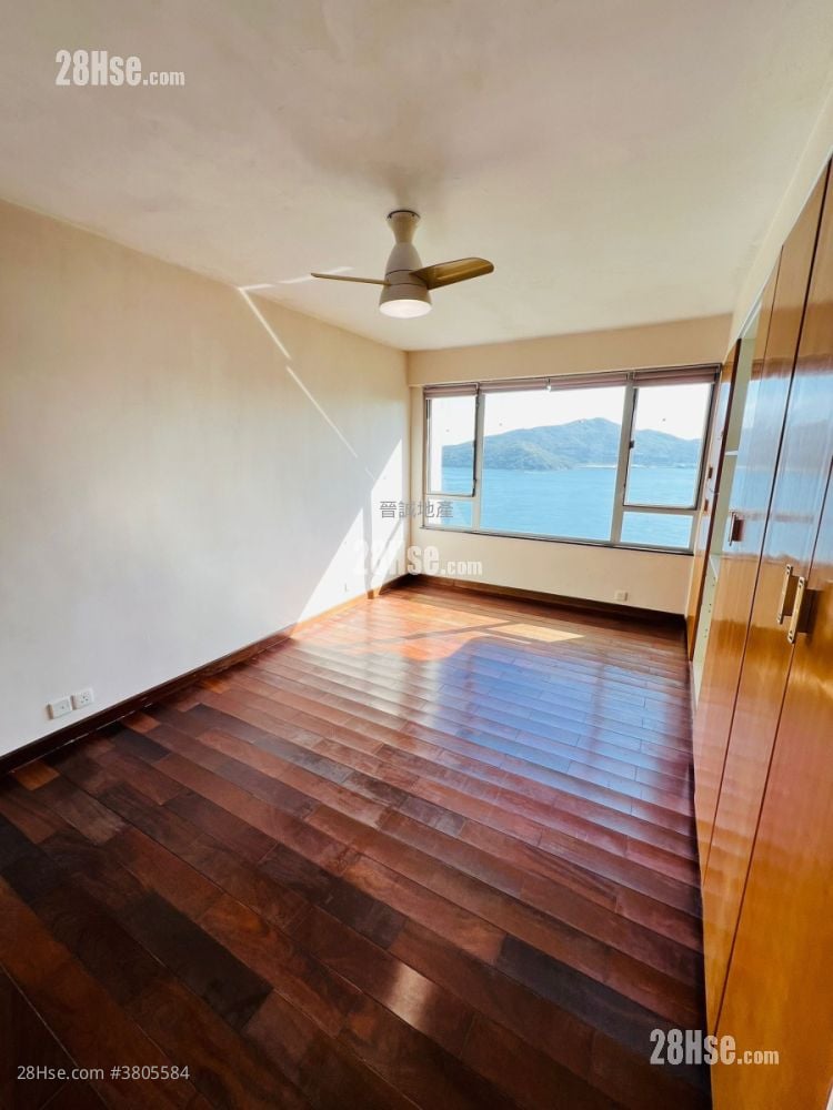Hong Kong Garden Sell 4 Bedrooms , 3 Bathrooms 1,382 ft²