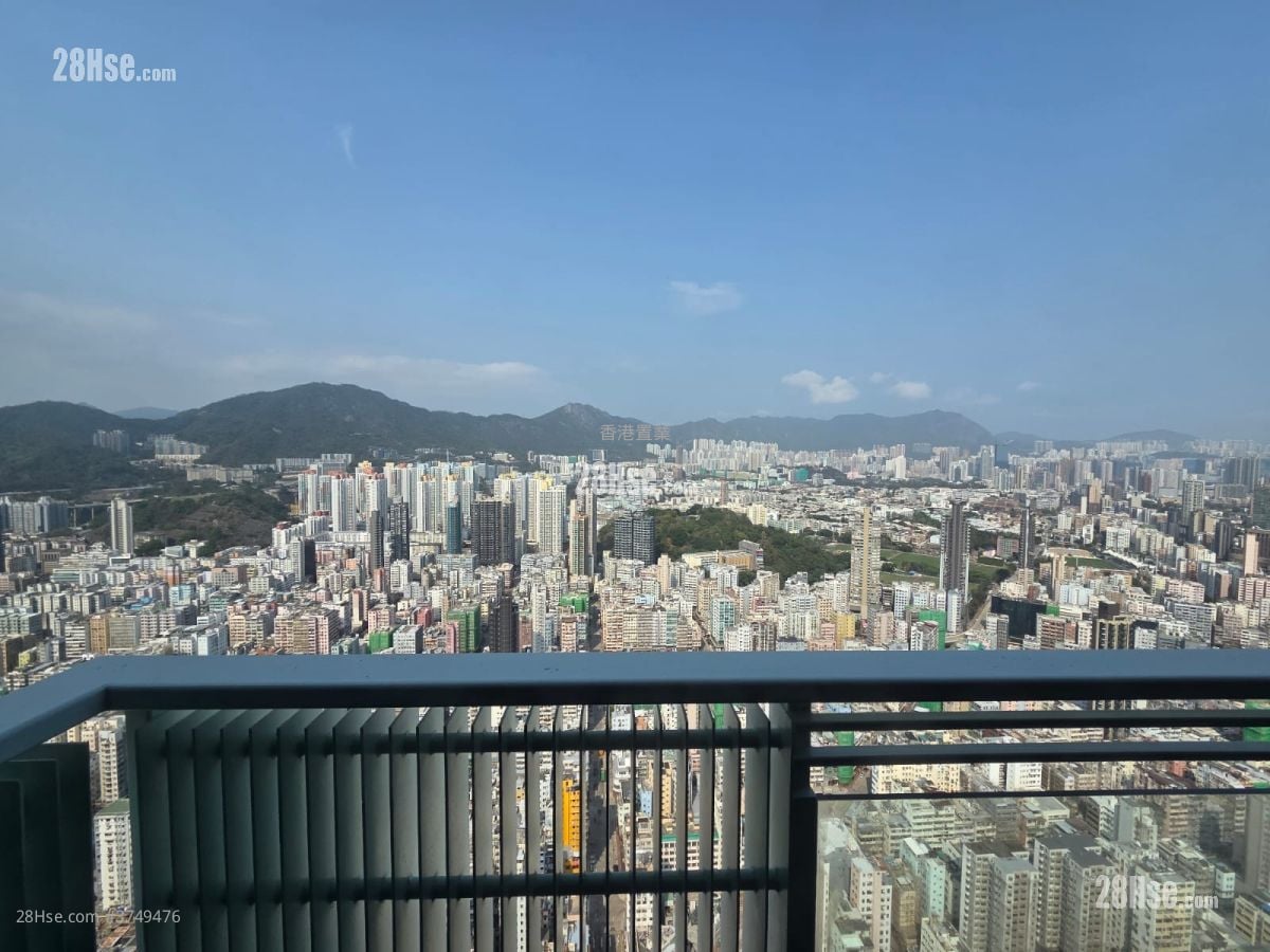 亮贤居 售盘 5+ 房 2,358 平方尺