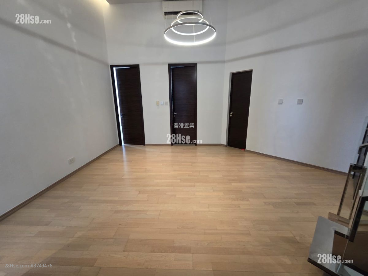 亮贤居 售盘 5+ 房 2,358 平方尺