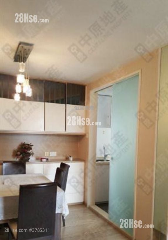 Taikoo Shing Sell 3 Bedrooms , 2 Bathrooms 747 ft²