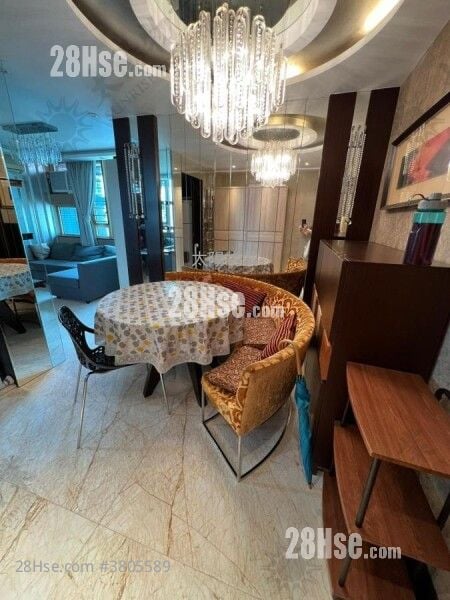 Harbour Place Sell 3 Bedrooms 589 ft²