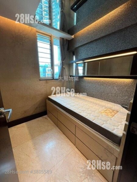 Harbour Place Sell 3 Bedrooms 589 ft²