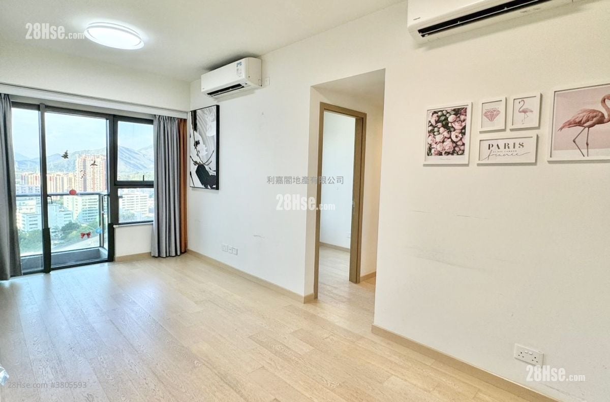 Sol City Sell 3 Bedrooms 736 ft²