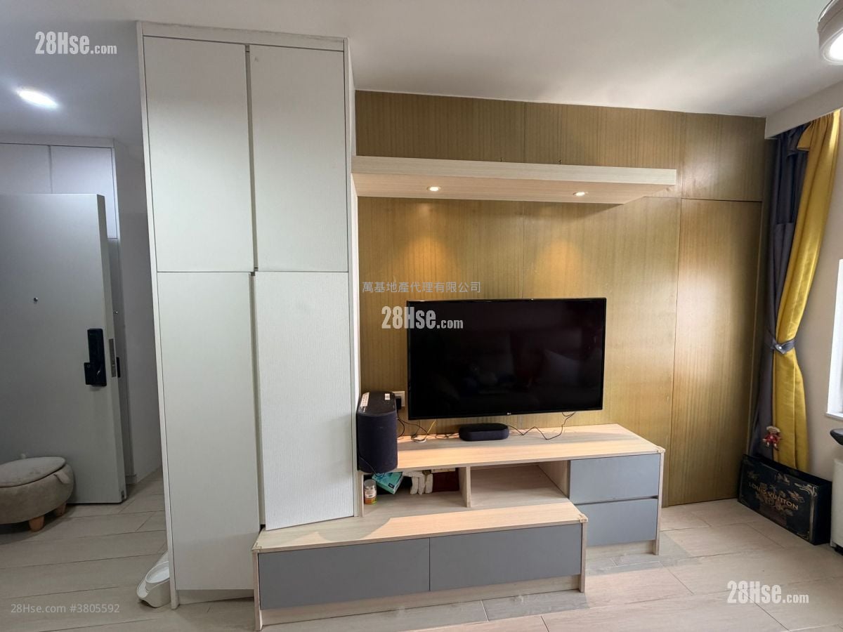 Lai Tsui Court Sell 2 Bedrooms , 1 Bathroom 388 ft²