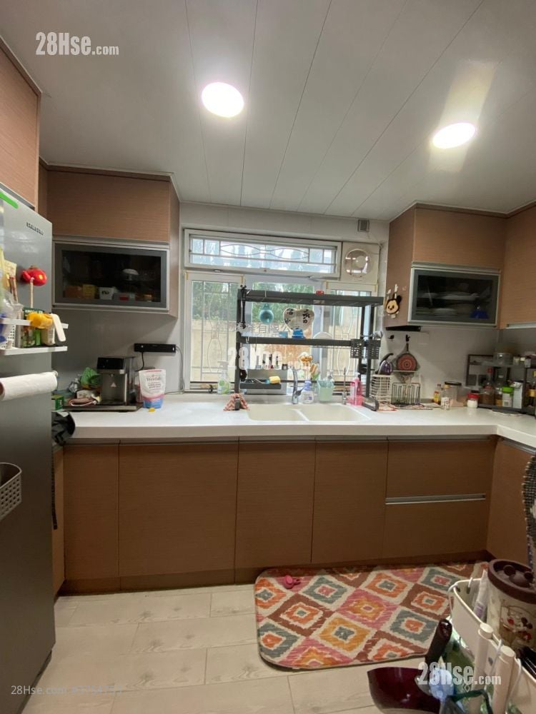 村屋 售盤 1,400 平方呎