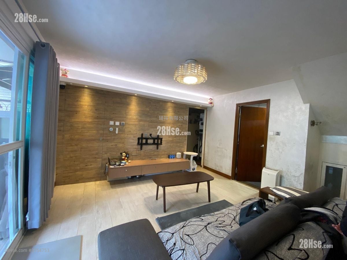 村屋 售盤 1,400 平方呎