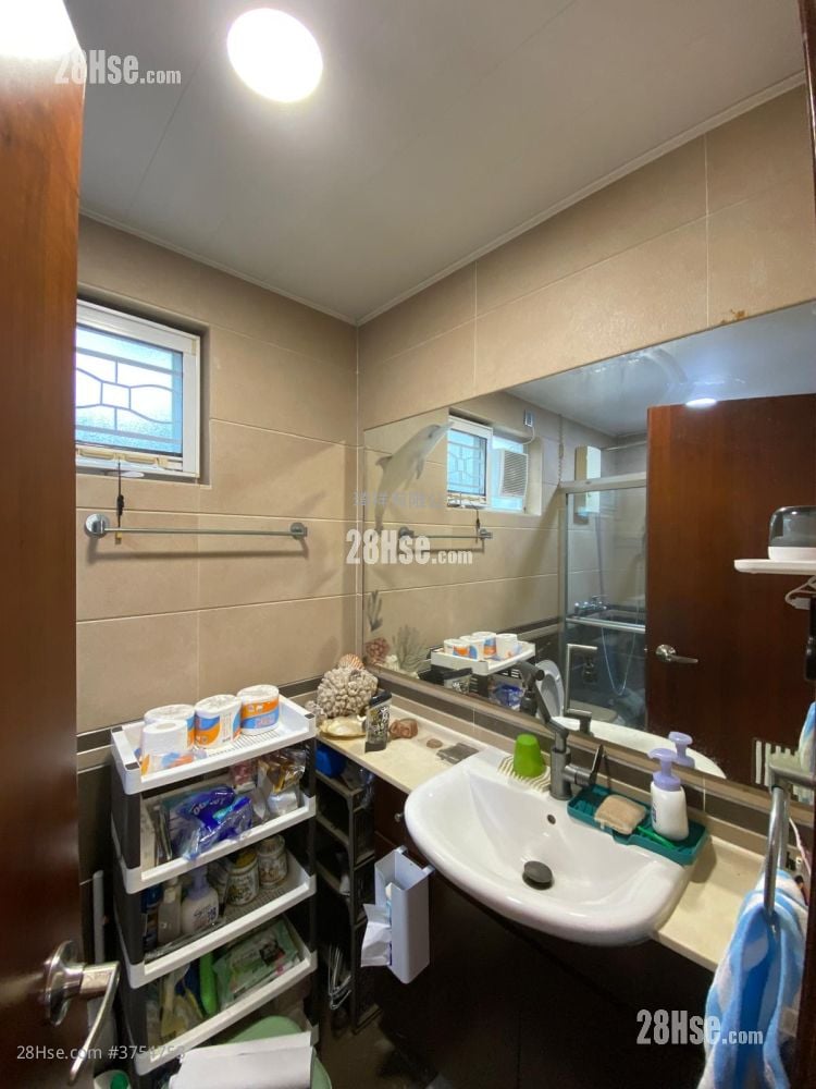 村屋 售盤 1,400 平方呎