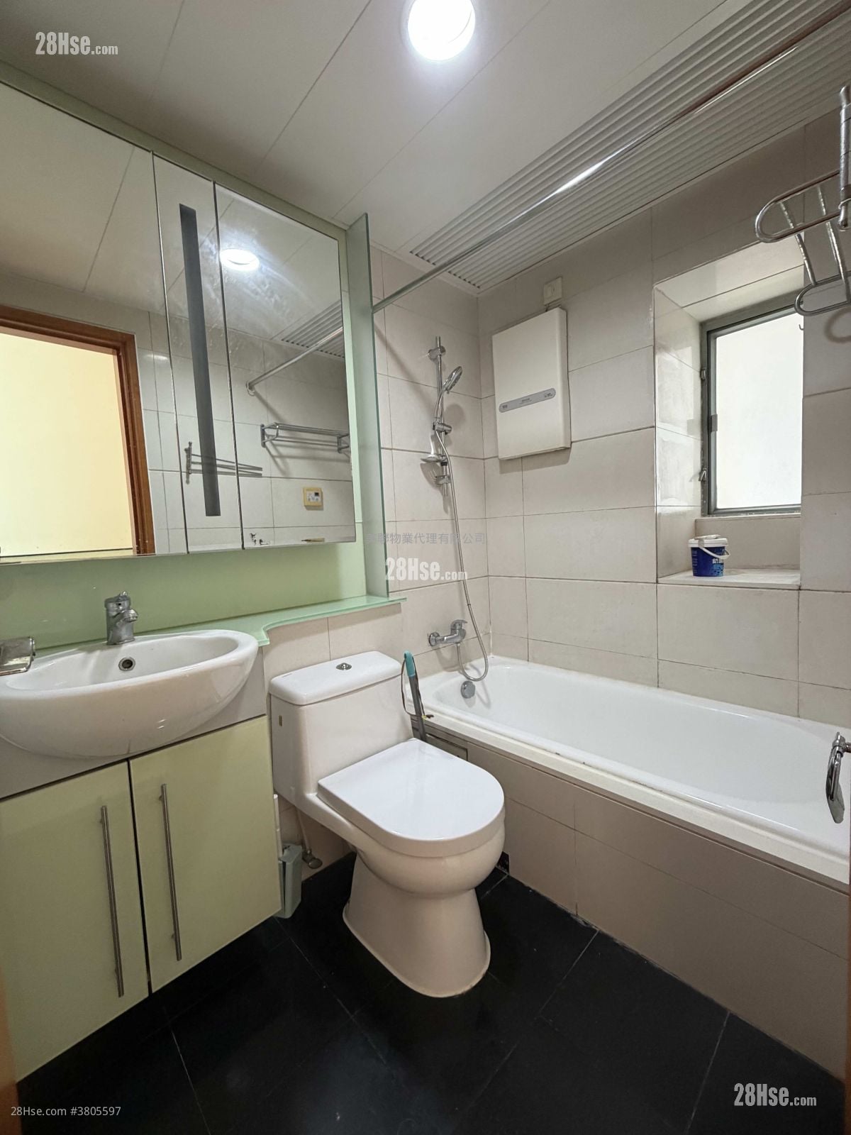 蓝天海岸 租盘 1 房 , 1 浴室 399 平方尺