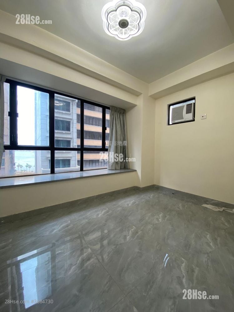 Hongway Garden Sell 2 Bedrooms , 1 Bathroom 425 ft²