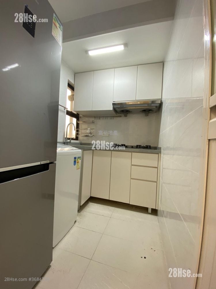 Hongway Garden Sell 2 Bedrooms , 1 Bathroom 425 ft²