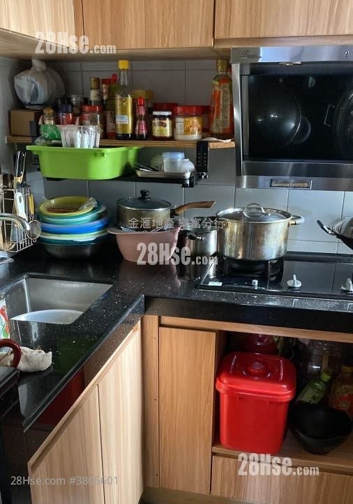 Choi Hing Court Sell 2 Bedrooms 385 ft²