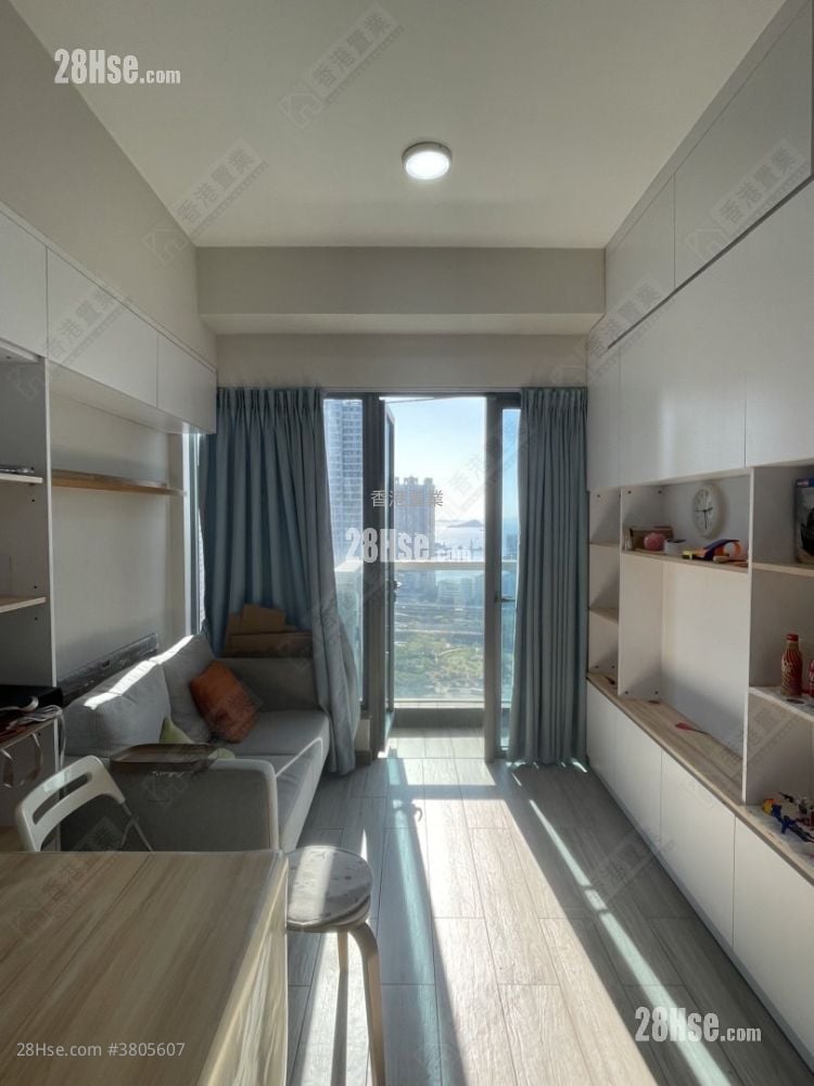 Park One Rental 4 Bedrooms , 1 Bathroom 595 ft²