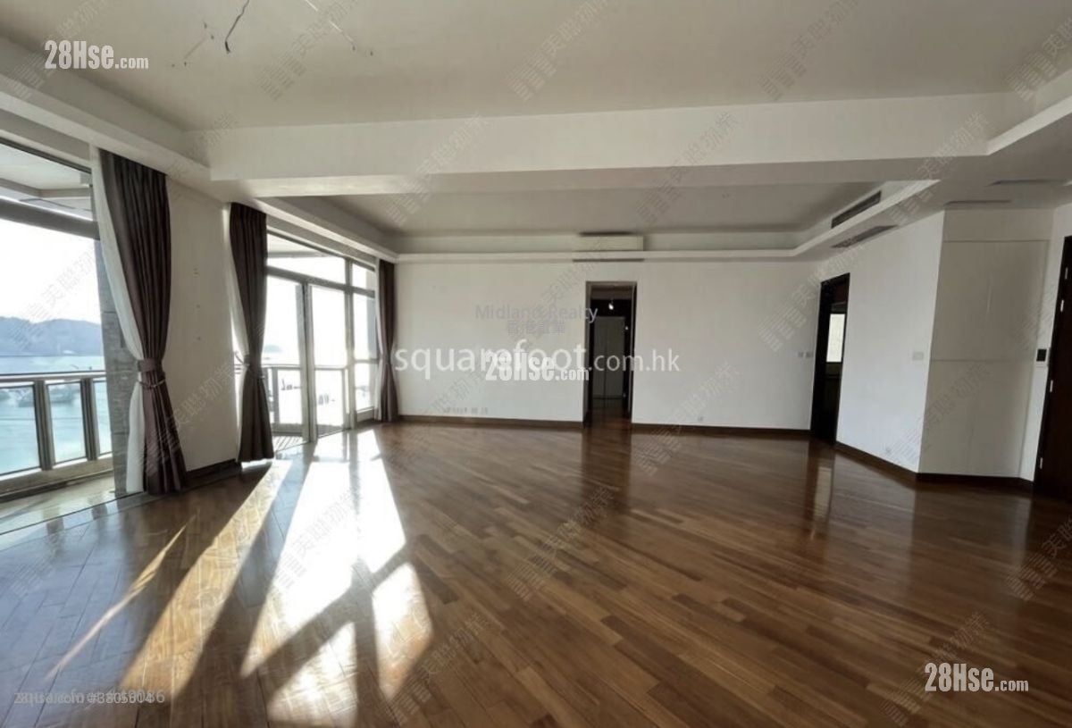 One Silversea Rental 5+ Bedrooms , 4 Bathrooms 2,042 ft²