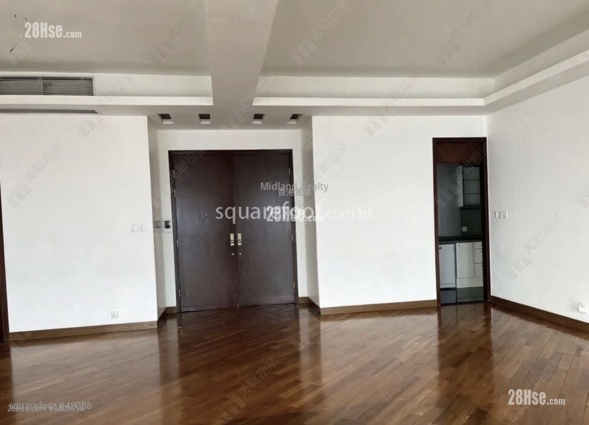 One Silversea Rental 5+ Bedrooms , 4 Bathrooms 2,042 ft²