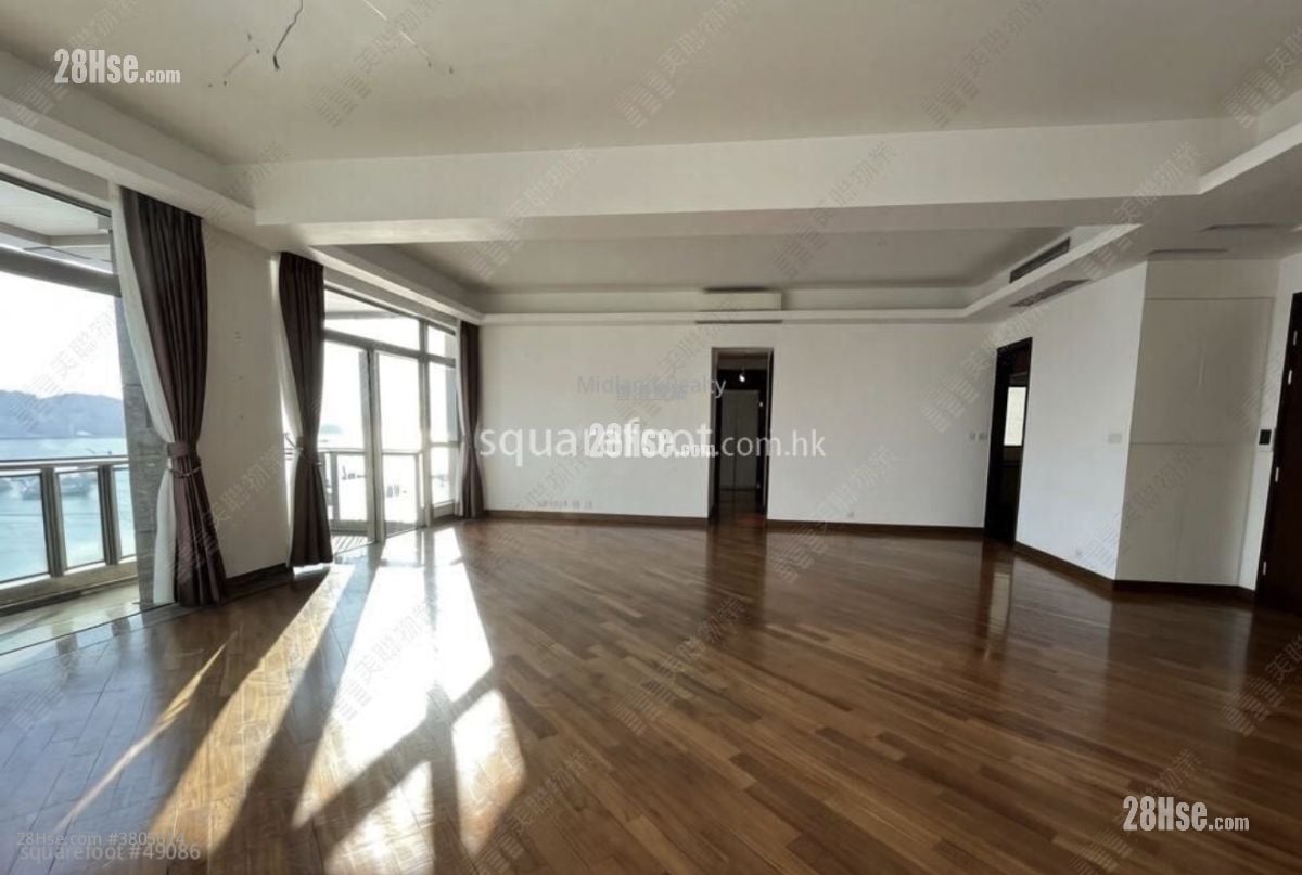 One Silversea Rental 5+ Bedrooms , 4 Bathrooms 2,042 ft²