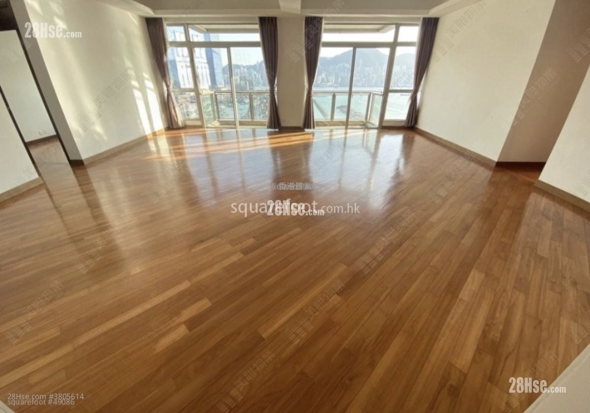 One Silversea Rental 5+ Bedrooms , 4 Bathrooms 2,042 ft²