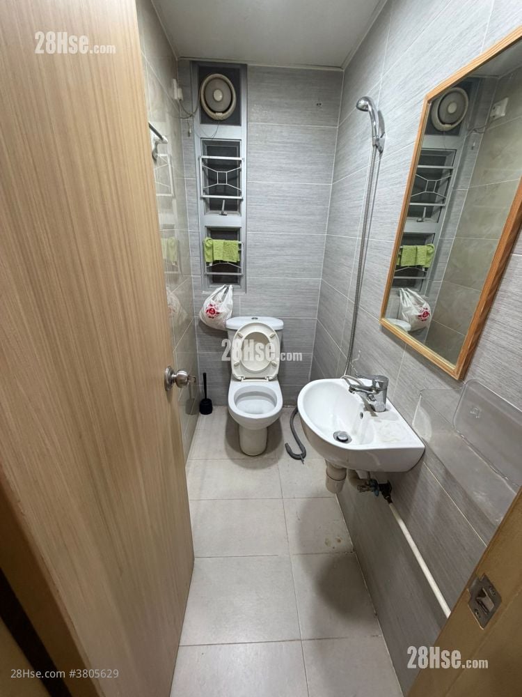 Po Wing Building Sell 3 Bedrooms 552 ft²