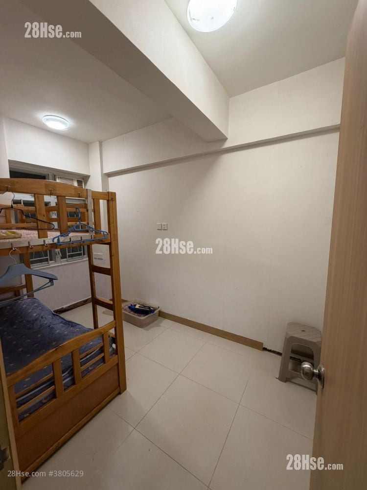 Po Wing Building Sell 3 Bedrooms 552 ft²