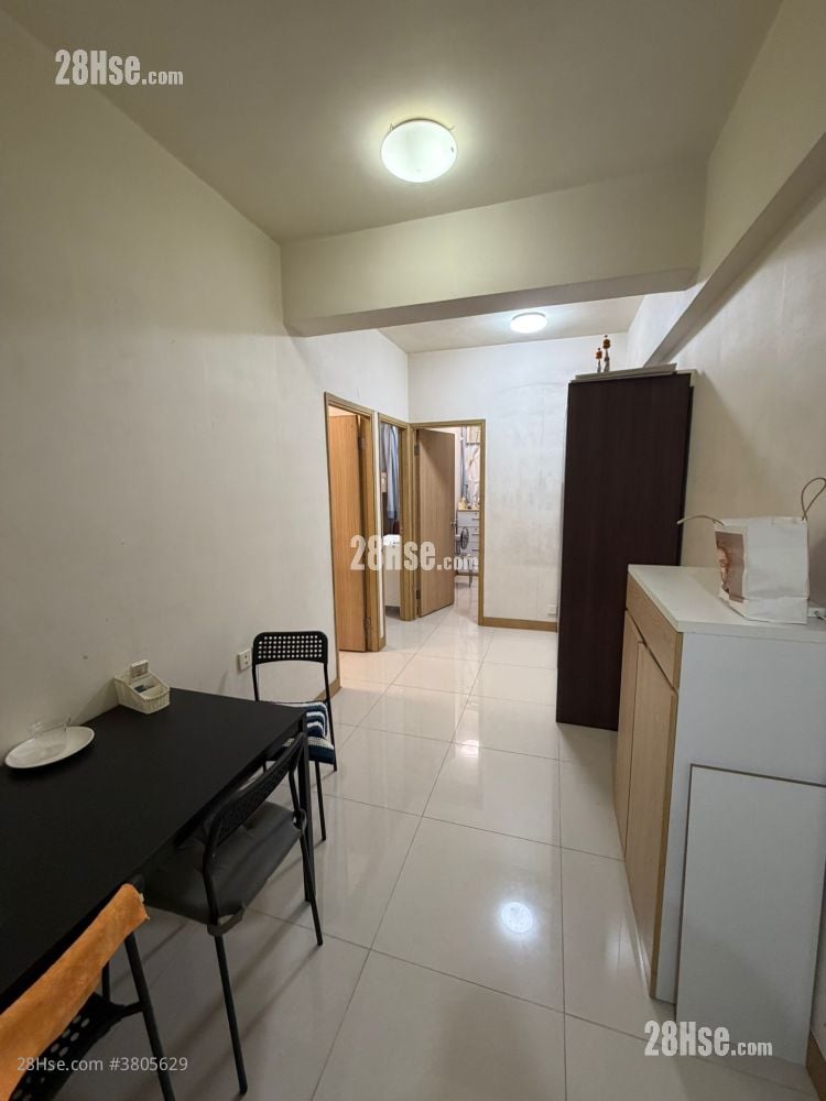 Po Wing Building Sell 3 Bedrooms 552 ft²