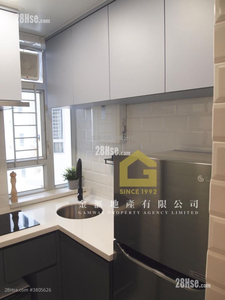 Lai Tsui Court Sell 1 Bedroom , 1 Bathroom 287 ft²