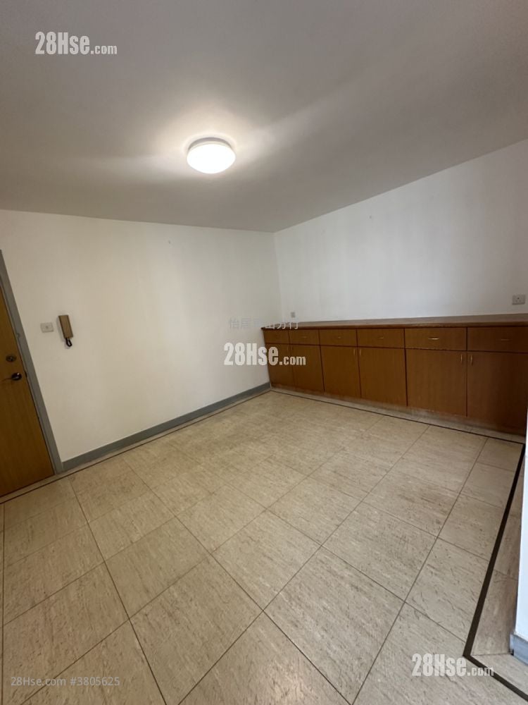 太古城 售盘 3 房 , 2 浴室 708 平方尺