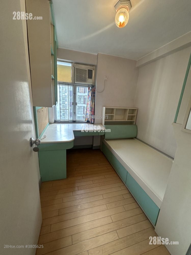 太古城 售盘 3 房 , 2 浴室 708 平方尺