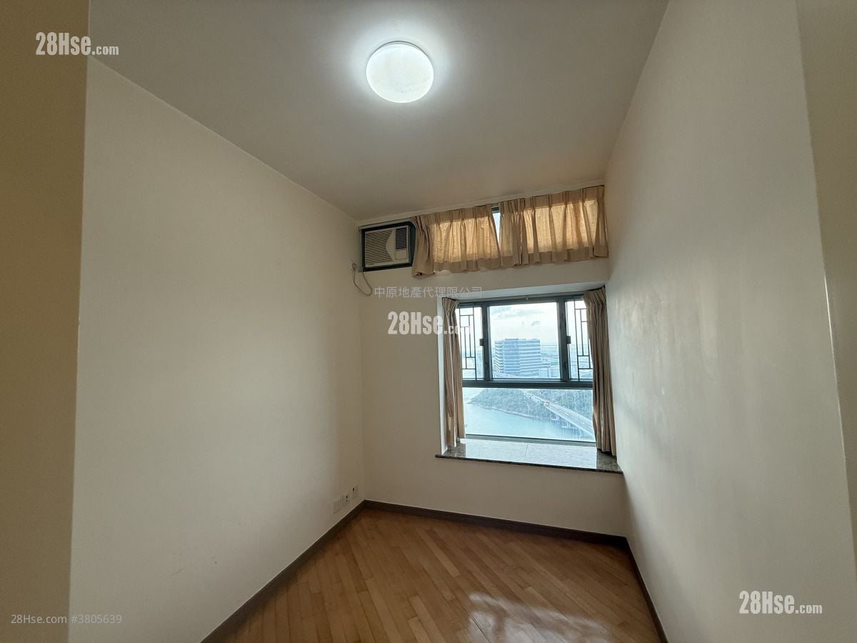 Tung Chung Crescent Rental 3 Bedrooms , 2 Bathrooms 821 ft²