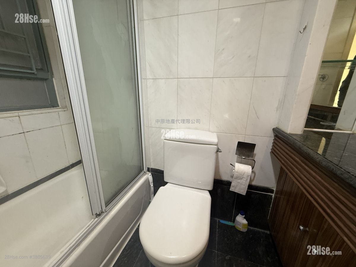 Tung Chung Crescent Rental 3 Bedrooms , 2 Bathrooms 821 ft²