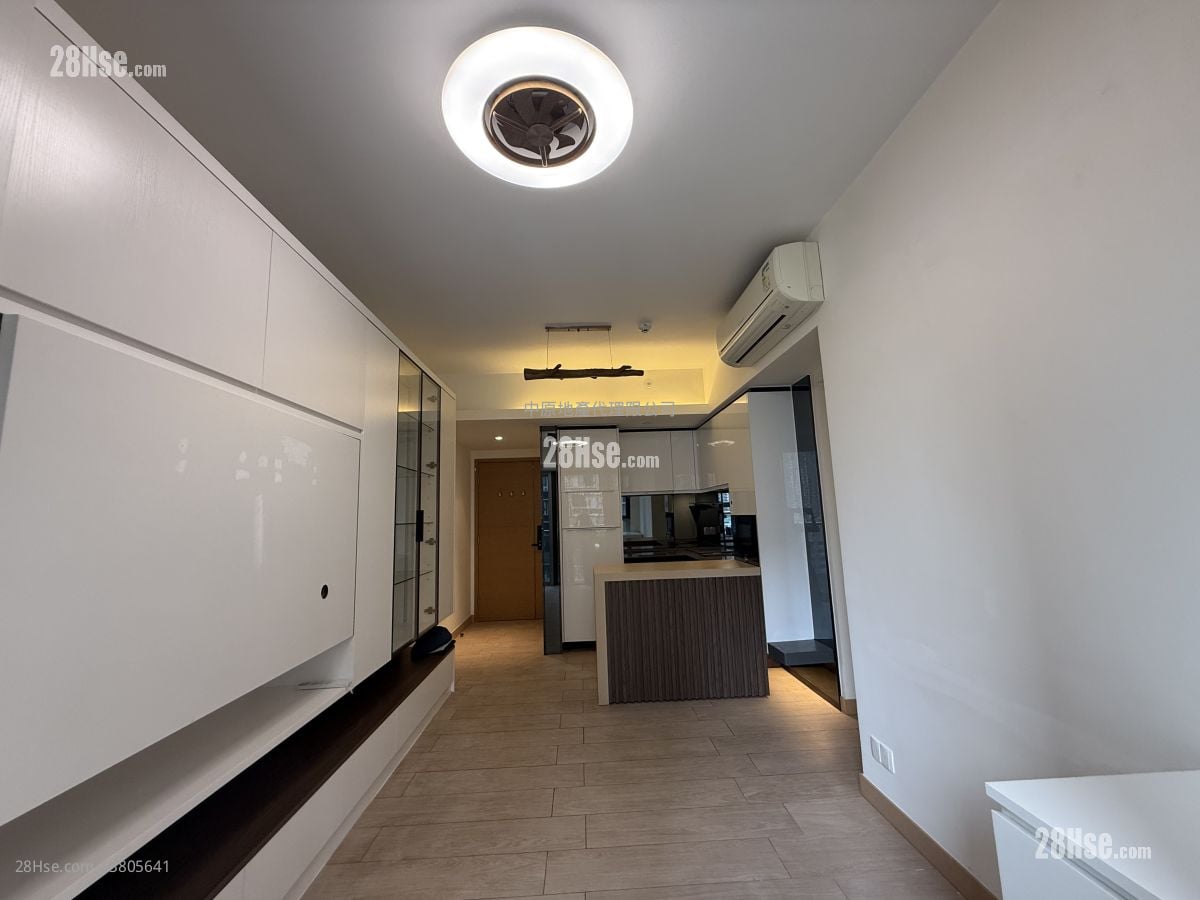 Century Link Rental 2 Bedrooms , 1 Bathroom 463 ft²