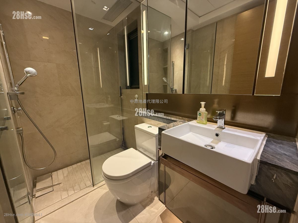 Century Link Rental 2 Bedrooms , 1 Bathroom 463 ft²