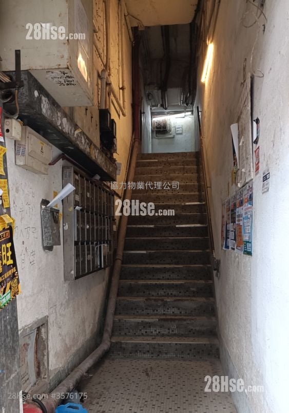 唐楼 售盘 3 房 , 3 浴室 408 平方尺