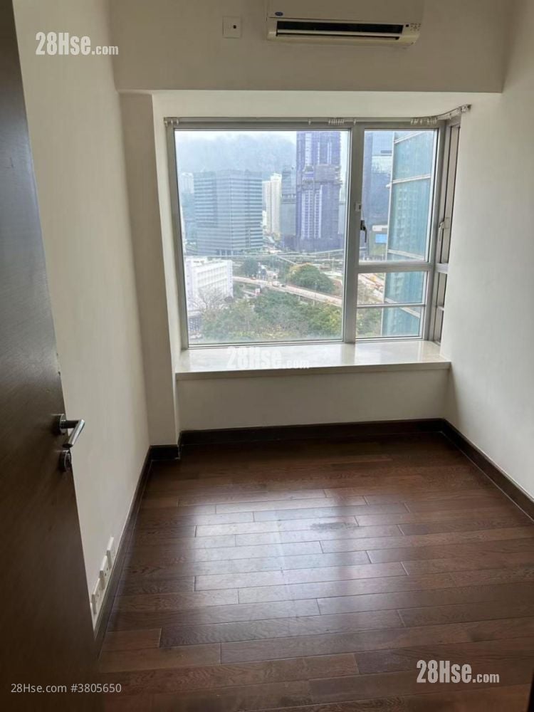 Billionnaire Royale Rental 3 Bedrooms , 2 Bathrooms 887 ft²