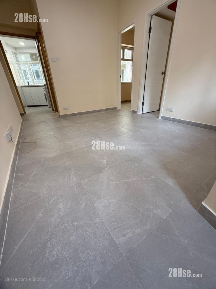 Kam Lok Mansion Rental 2 Bedrooms , 1 Bathroom 360 ft²