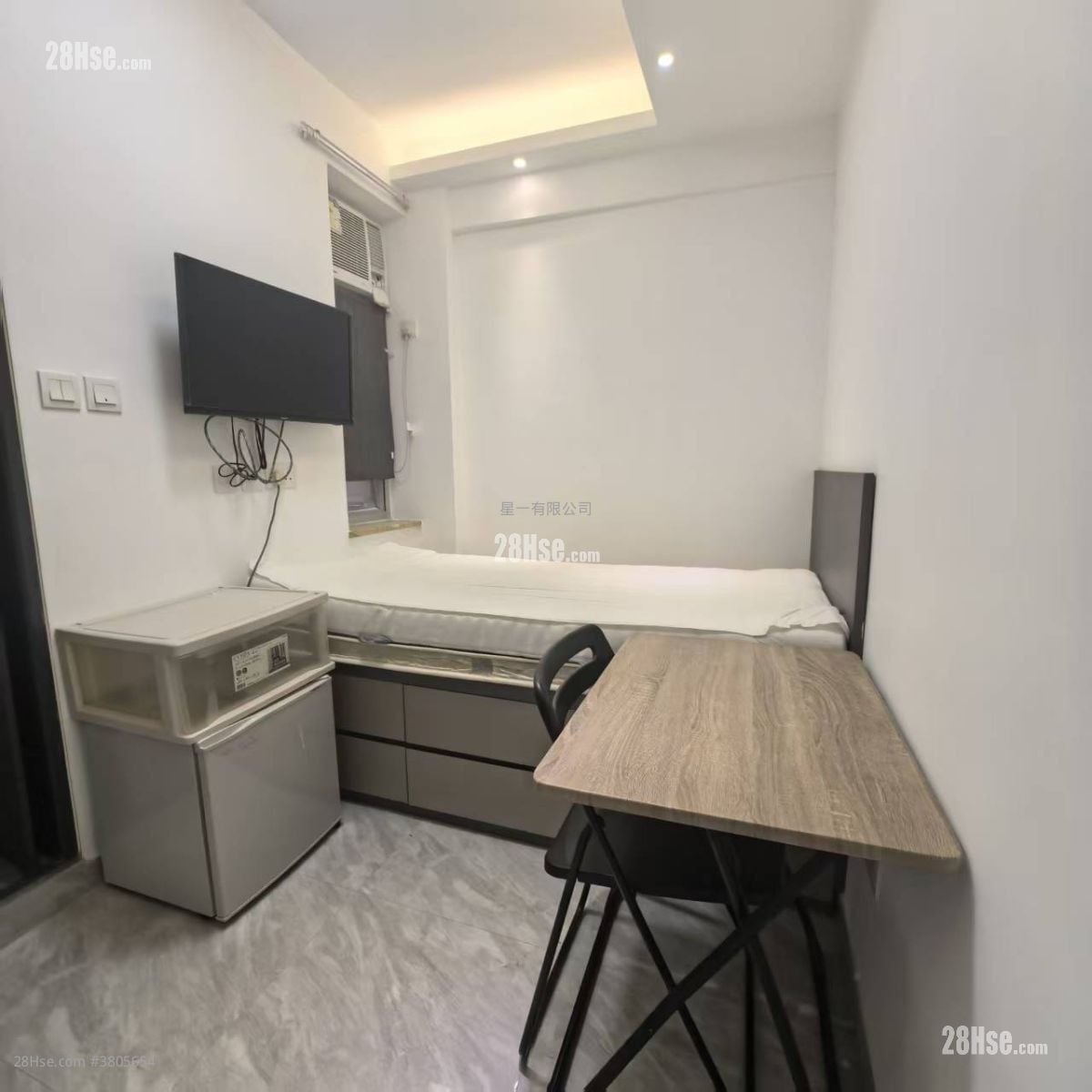 Caroline Hill Court Rental Studio , 1 Bathroom 160 ft²