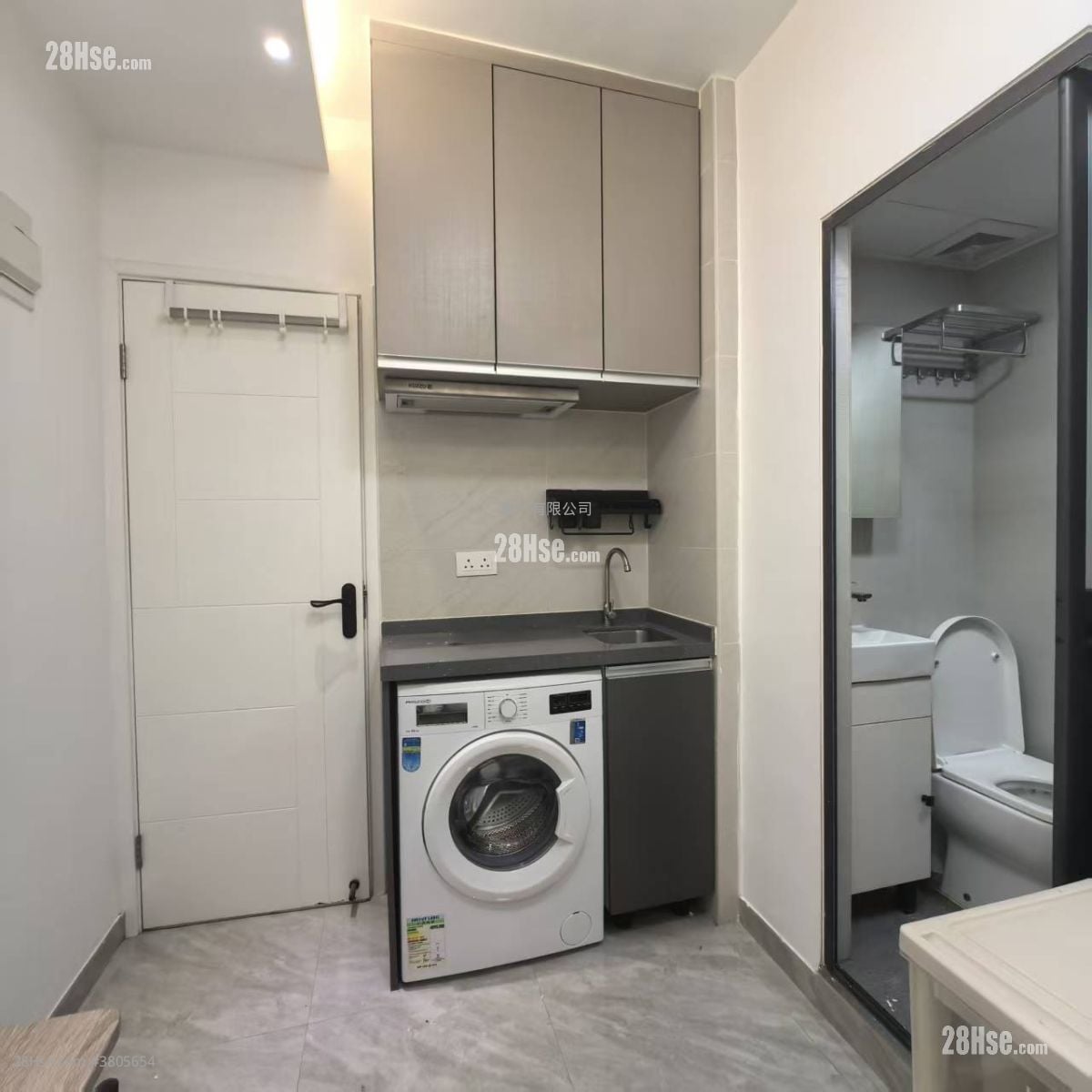 Caroline Hill Court Rental Studio , 1 Bathroom 160 ft²