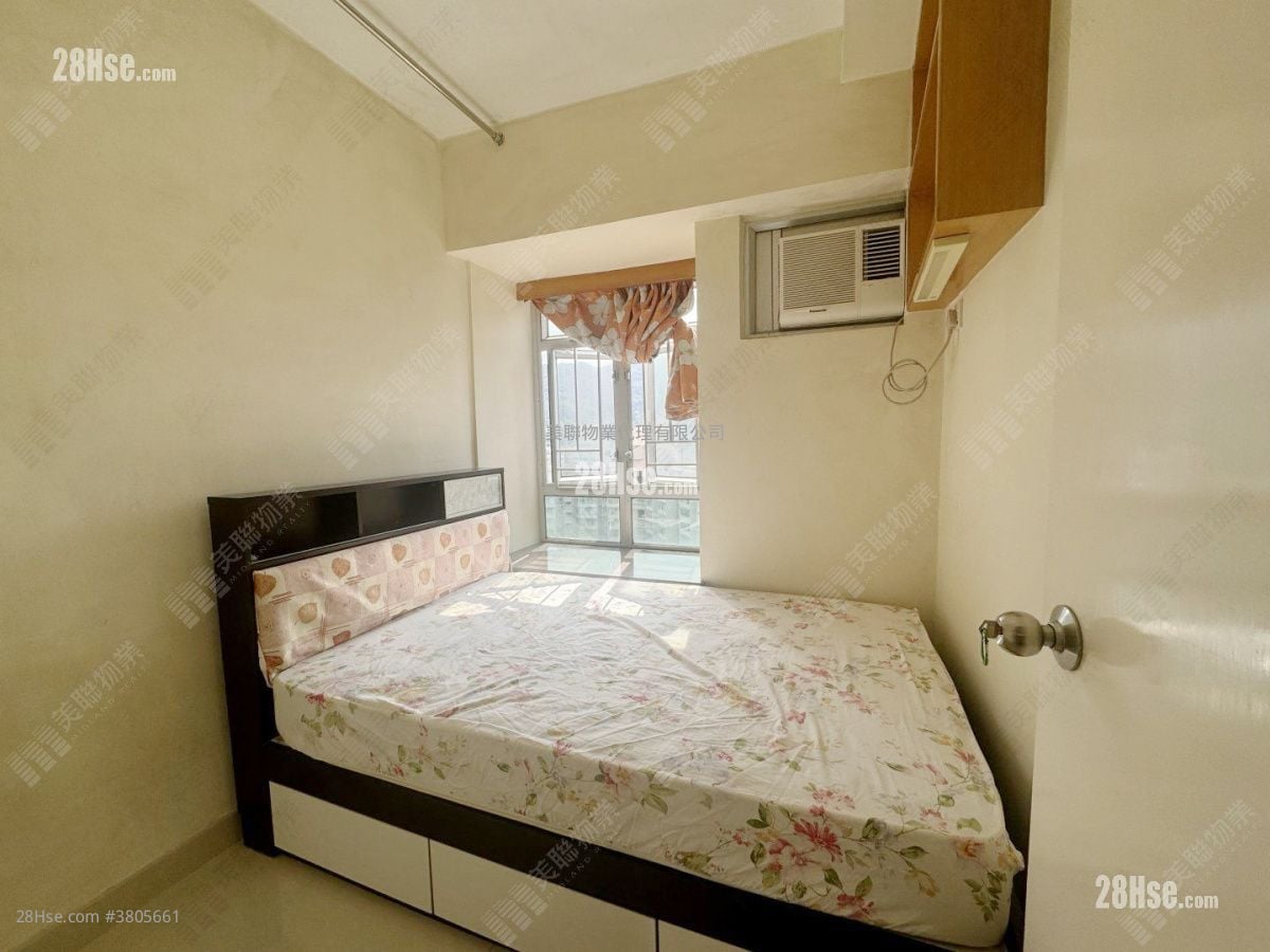 Flora Plaza Sell 2 Bedrooms 526 ft²