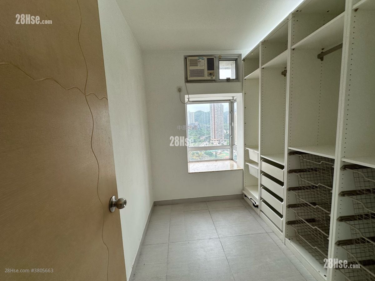 Greenfield Garden Sell 2 Bedrooms , 1 Bathroom 448 ft²