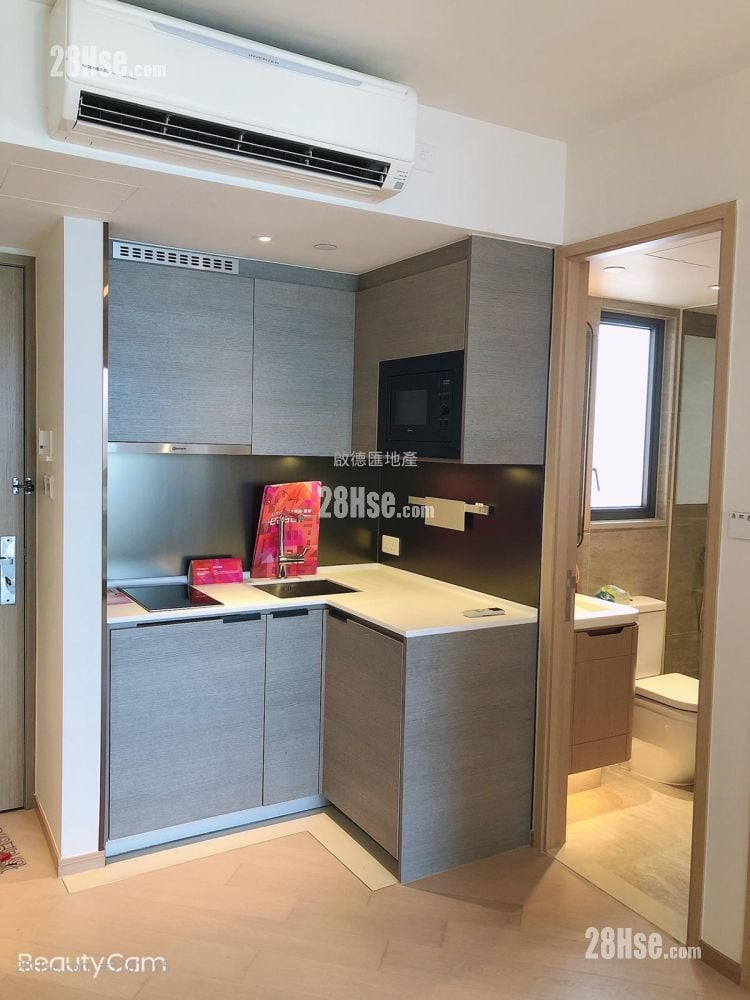 Upper East Sell 2 Bedrooms , 1 Bathroom 362 ft²